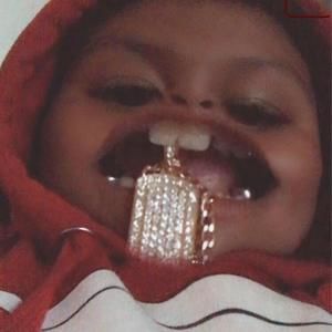 Meet your Posher, Zalebay